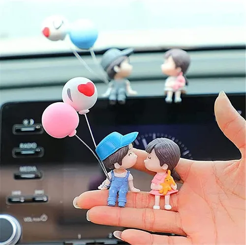 Miniatura 2 de Lindos adornos para pareja, decoración de automóvil, linda acción de caricaturas para parejas, decoración de tablero de automóvil de dibujos