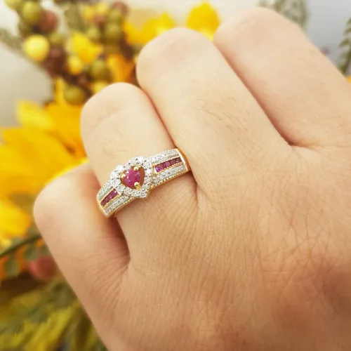 Miniatura 2 de Dazzlingrock Collection Anillo de compromiso de promesa en forma de corazón de rubí y diamante blanco de corte redondo de 10 quilates, oro blanco