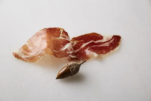 Miniatura 3 de MARCOS SALAMANCA Cerdo Ibérico Criado en Pastura Jamón Ibérico de Bellota Criado en Seco/Jamón Deshuesado 100% Ibérico de Bellota D.O Guijuelo