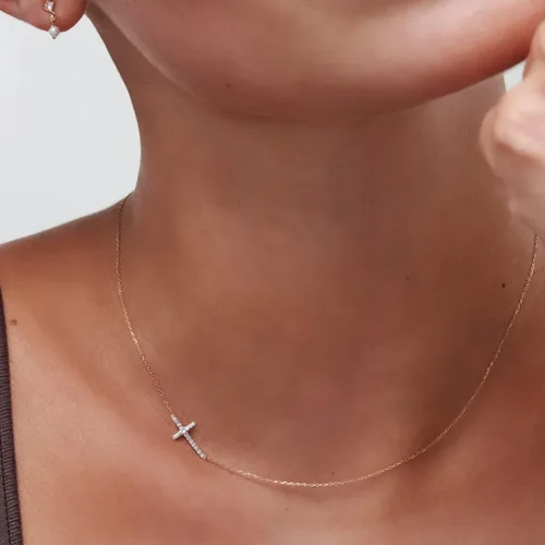 Miniatura 37 de Collar de cruz para mujeres y niñas, delicado chapado en oro de 14 quilates, gargantilla con dije de cruz que no se deslustra, impermeable, moderno