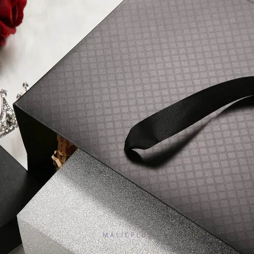 Miniatura 5 de 12 bolsas de regalo grandes de 13 x 5 x 10 pulgadas, bolsas de regalo grandes color negro mate con asas para el día de Acción de Gracias y todas