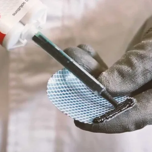 Miniatura 6 de Polymix Adhesivo rígido para reparación plástica automotriz multiusos y adhesivo de 200 ml con cartucho y dos boquillas de mezcla de aplicación Negro