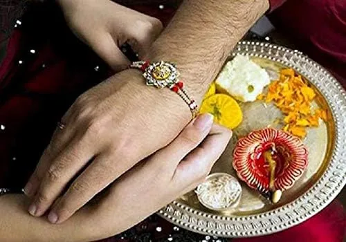 Miniatura 8 de IS4A Juego de 5 pulseras Rakhi surtidas (5 Rakhis) hechas a mano Rakhi Juego de 5 regalos Rakhi para hermano, hermana, bhaiya, bhabhi para indio