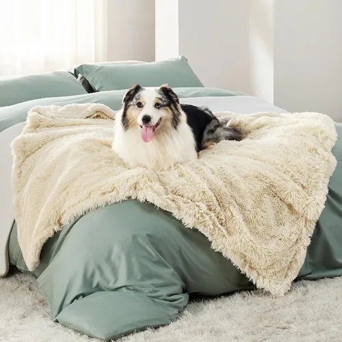 Miniatura 31 de Bedsure Mantas para perros grandes, manta impermeable mullida para perro para protector de sofá y cama, lavable, manta mullida de piel sintética Gris