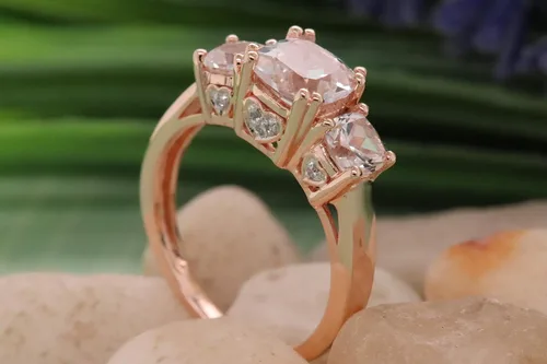 Miniatura 7 de Dazzlingrock Collection Anillo de boda de 3 piedras preciosas creadas en el centro de cojín de 0.04 quilates y diamante blanco natural redondo