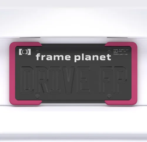 Miniatura 3 de Marco de placa de matrícula. Diseño flexible de 2 piezas de Frame Planet. 1 paquete. Reducción de ruido, antiarañazos, resistente a la intemperie