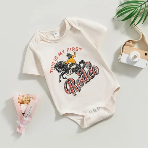 Miniatura 92 de Pañalero para bebé recién nacido, con frase en inglés “Got my mind on my momy”, color gris y blanco, talla 0-18M