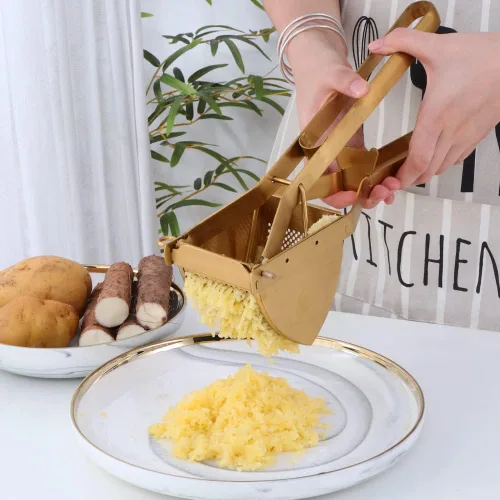 Miniatura 2 de Acero inoxidable Patata Ricer Exprimidor de Frutas Grande Exprimidor Triángulo Masher Hand Ricer Masher Herramienta de Cocina Rojo