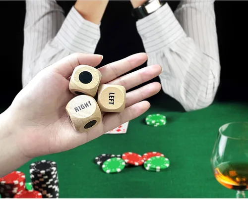 Miniatura 6 de Juego de dados Left Right Center de 1 pulgada de madera con bolsa de cordón, fácil de almacenar y transportar, conveniente para viajar (3 piezas)