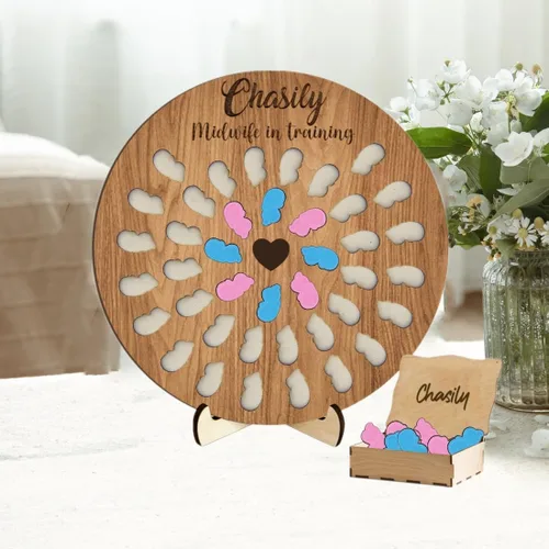 Miniatura 12 de Contador de nacimiento personalizado para estudiantes partera con 50 espacios para bebés, tablero de madera en forma de corazón