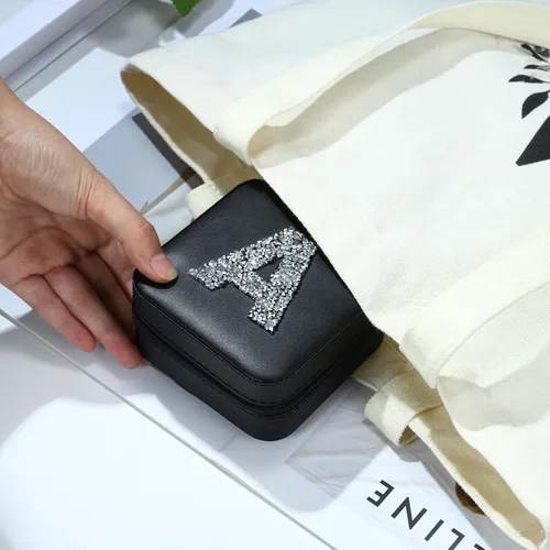 Miniatura 6 de Joyero de viaje para mujeres y niñas, joyero personalizado con monograma, caja de joyería pequeña para accesorios de viaje, joyero de viaje, regalos