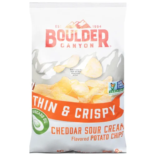 Miniatura 25 de Boulder Canyon, papas fritas Canyon Cut con aceite de aguacate, sal y pimienta, 5.25 onzas
