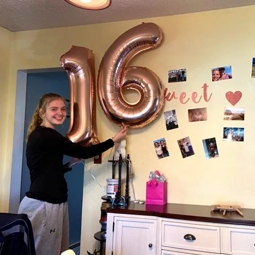 Miniatura 4 de Globos de oro rosa para cumpleaños número 16 para niñas, 40 pulgadas de gran tamaño, globos de lámina de mylar con el número 1 y 6, autoinflables