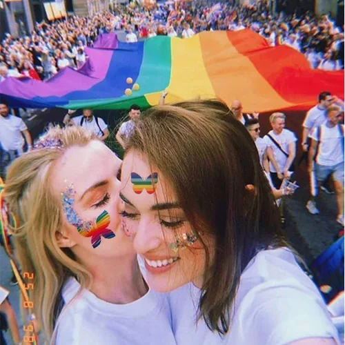 Miniatura 4 de 40 hojas de tatuajes temporales de arco iris, tatuajes del orgullo de mariposa/flor/corazón/arco iris para festivales del orgullo (arco iris 1)