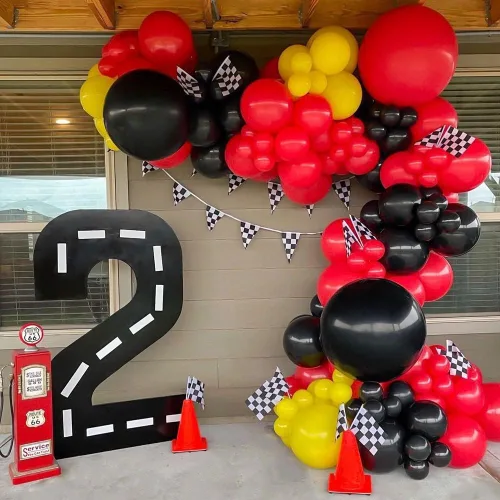Miniatura 6 de Paquete de 6 conos de carreras naranjas de 7 pulgadas con agujeros en la parte superior, paquete de 12 banderas a cuadros, decoraciones de fiesta