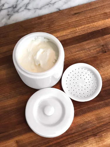 Miniatura 6 de Fox Run Recipiente de grasa de tocino de porcelana con colador, contenedor de grasa blanco para cocina, 5 x 5 x 5.5 pulgadas