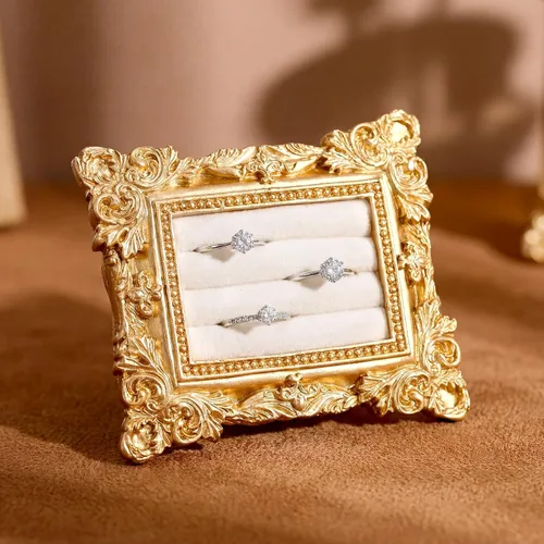 Miniatura 25 de Liliaafar Soporte de anillo vintage rectangular plateado soporte de exhibición para aretes, bandeja de exhibición de aretes, aniversario