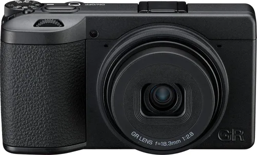 Miniatura 2 de RICOH Cámara compacta digital monocromática GR IV Premium con sensor CMOS de tamaño APS-C de 25.7MP dedicado monocromático, lente F2.8 GR de 1.102
