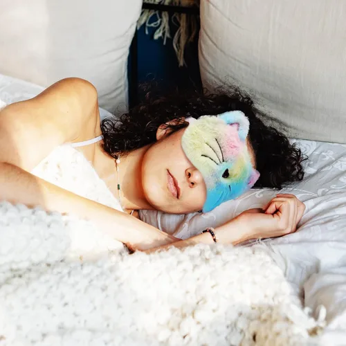 Miniatura 9 de Healifty 3 piezas de felpa para dormir, ojos de conejo, gato, mullido y peludo, cubierta de sueño de unicornio para dormir, sombra de ojos suave