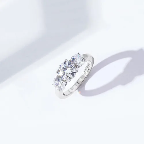 Miniatura 8 de Tienda Collection Platinum or Gold Plated Sterling Silver Round 3-Stone Ring made with Infinite Elements Cubic Zirconia