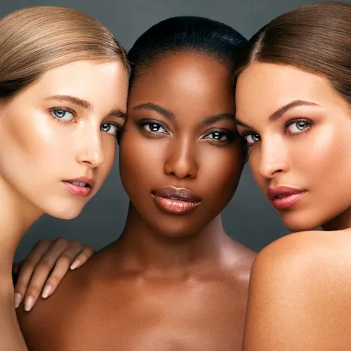 Miniatura 4 de Kevyn Aucoin La paleta de maquillaje Neo-Bronzer, 3 en 1: resaltador, rubor y bronceador en un compacto de maquillaje degradado suave. Brillo y mate