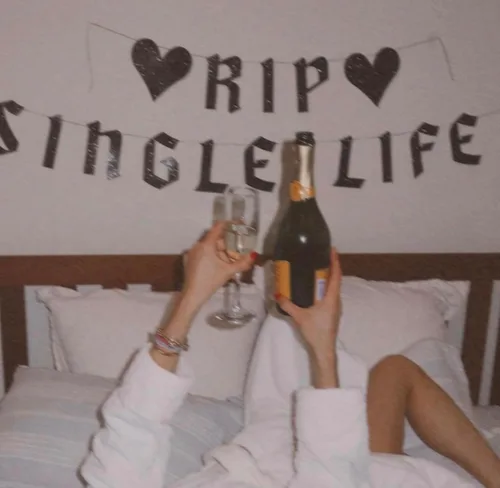 xo, Fetti RIP Single Life - Cartel con purpurina – Negro, 5 pies | Decoraciones de despedida de soltera, fondo divertido de despedida de soltera,