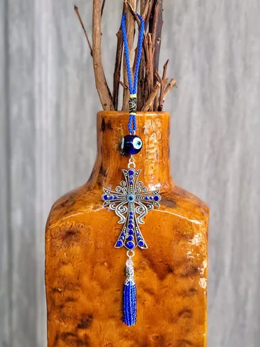 Miniatura 5 de LUCKBOOSTIUM Adorno colgante con dije de cruz con centro de mal de ojo y cristal azul y borlas, letrero para buena suerte, salud y protección