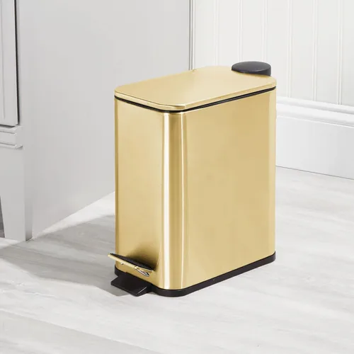 Miniatura 2 de mDesign Cubo de basura rectangular de metal delgado de 1.3 galones con pedal de pie, tapa de cierre fácil, papelera estrecha, contenedor de basura