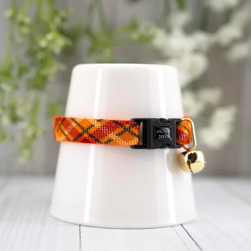Miniatura 2 de Ultra Joys Collar de gato con campanas - Separable para gatitos y gatos - Estampado a cuadros naranja pequeño Solo cuello a cuadros