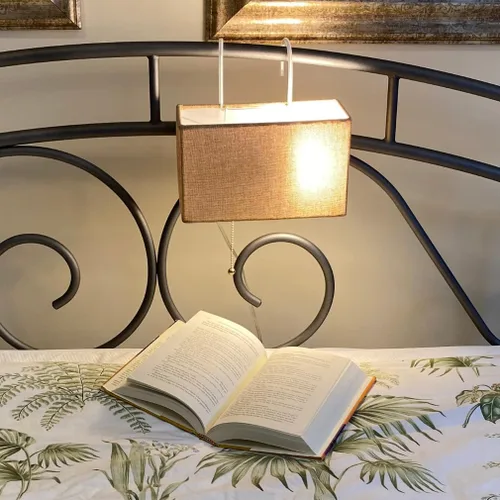 Miniatura 3 de Evelots Lámpara de lectura para cabecero de cama, lámpara de lectura suave para dormitorio con pantalla rectangular bronceada, 2 ganchos
