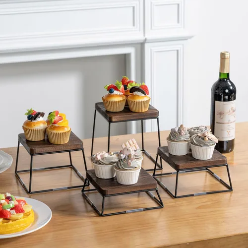 Miniatura 7 de MyGift Juego de exhibición de mesa de postre, 4 elevadores de alimentos, elevadores de bufé de madera marrón, soporte para pizza con base de alambre