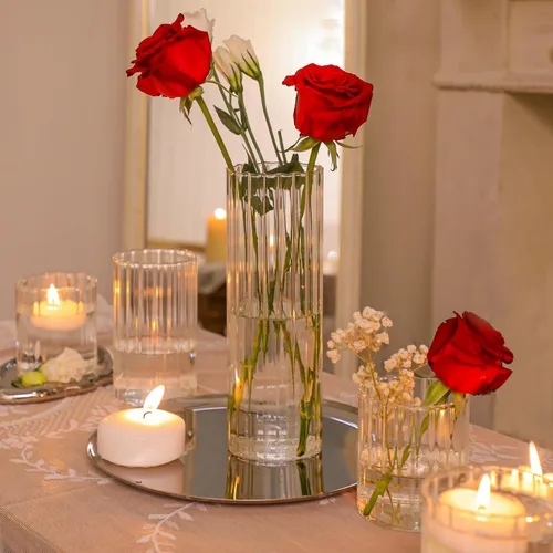 Miniatura 5 de ComSaf Jarrones de vidrio cilíndricos, paquete de 12, jarrones claros acanalados para centros de mesa y decoración de boda, jarrones de flores