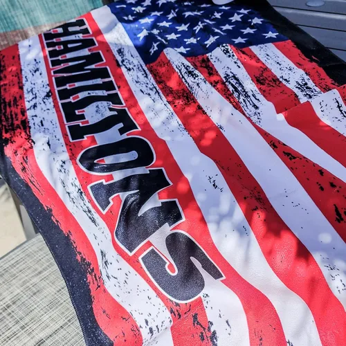Miniatura 4 de IT'S A SKIN Toallas de playa personalizadas con tu nombre, orgullo estadounidense, estilo desgastado con la bandera de Estados Unidos para playa