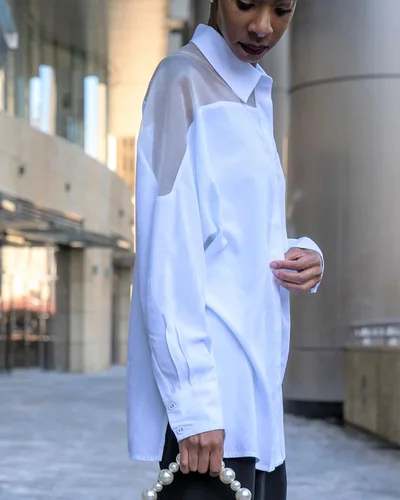 Miniatura 3 de The Drop signedblake - Camisa blanca con botones y yugo de organza, para mujer