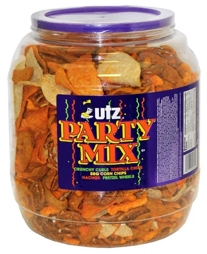 Miniatura 15 de Utz - Mix para fiestas en barril de 737,1 g (26 onzas). La sabrosa mezcla de picadillos incluye tortillas de maíz, tortillas de nachos, pretzels