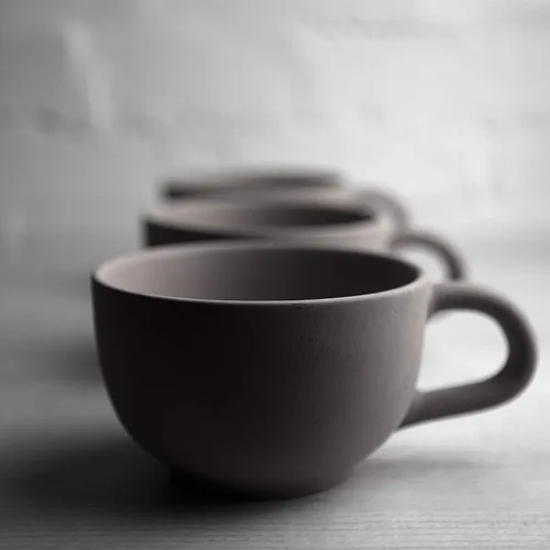 Miniatura 7 de City to Cottage Taza de cerámica hecha a mano con diseño de lunares morados y blancos, taza única extra grande de 17.5 onzas / 16.9 fl oz de Púrpura