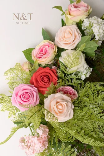 Miniatura 465 de N&T NIETING Flores artificiales, rosas artificiales de color rosa intenso, 50 piezas de flores falsas con tallo para ramos de boda DIY, centros