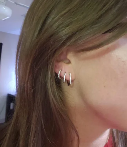Miniatura 7 de Juego de 4 pares de aretes de aro pequeños de plata de ley 925 para mujer, con circonita cúbica, aretes de hélix para múltiples piercings