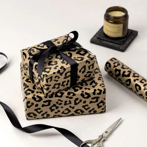 Miniatura 5 de WRAPAHOLIC Papel de regalo reversible de leopardo, mini rollo, 17 pulgadas x 33 pies, estampado de leopardo con brillo metálico y diseño de rayas