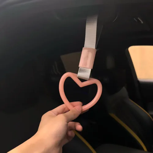 Miniatura 4 de 1 unidad de anillo colgante JDM Tsurikawa para tren de metro, autobús, correa de mano para automóvil, diseño de deriva (corazón: negro/rosa)