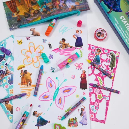 Miniatura 7 de Innovative Designs Disney Encanto Kids - Juego de calcomanías y arte para colorear para niños, 30 piezas. Suministros escolares y de manualidades