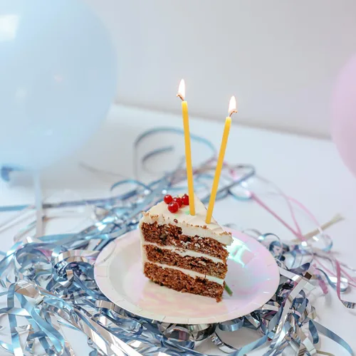 Miniatura 3 de DEYBBY Velas de cumpleaños de cera de abejas, paquete de 40 velas delgadas de cera de abeja de 7.3 pulgadas, velas sin goteo y sin humo