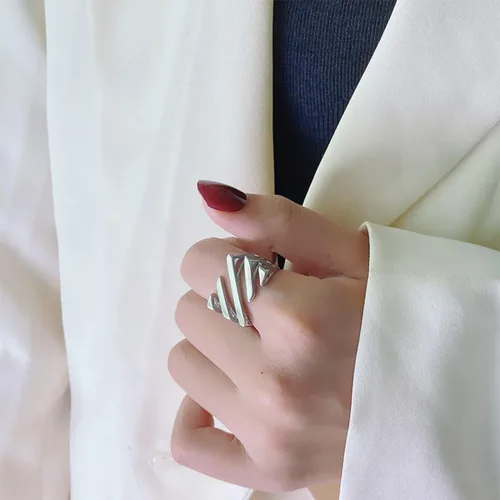 Miniatura 4 de jaizu Anillo de sarga en capas, 2023 nuevo anillo de sarga para mujer, anillo minimalista geométrico asimétrico rectangular para mujer