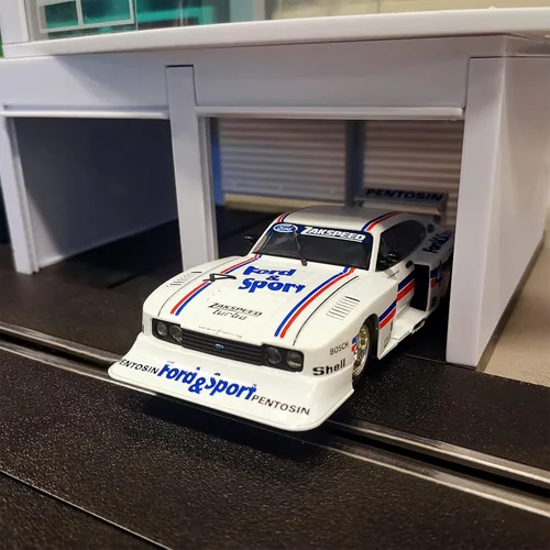 Miniatura 3 de Carrera 30926 Ford Capri Zakspeed Turbo Lili Reisenbichler No. 4 - Ranura digital a escala 1:32, vehículo de carreras, tragamonedas digitales