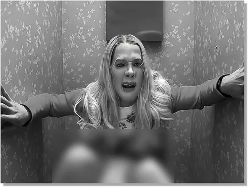 Miniatura 36 de Lona enmarcada de arte de pared divertido de baño - póster de "Dumb and Dumber" para decoración de pared - impresiones en lona en blanco y negro