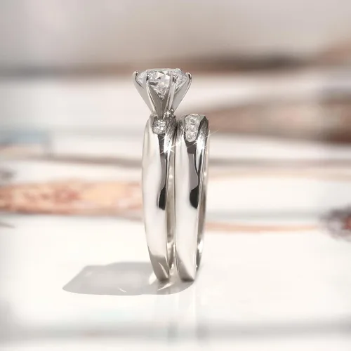 Miniatura 6 de Juego de anillos de boda solitarios de plata de ley con circonita blanca de 0.236 in (talla 5 a 10)