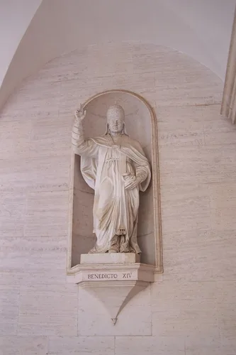 Miniatura 9 de Medalla de cruz esmaltada de San Benito con cápsula de suelo Monte Cassino