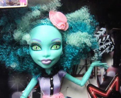 Miniatura 3 de Mattel Monster High Frights, Camera, Action! Muñeca Belle Honey Swamp