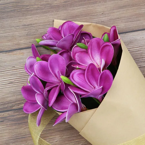 Miniatura 5 de 3 piezas de flores artificiales de plumeria con hojas, plumeria frangipani realistas en total 9 ramos de flores falsas y brotes para el hogar
