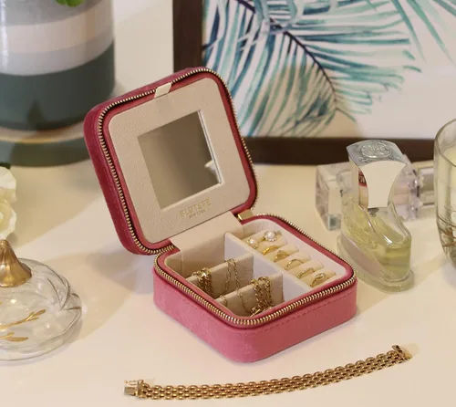 Miniatura 5 de BLUTETE Joyero de viaje organizador de terciopelo con espejo, anillos, aretes, collares, caja organizadora de almacenamiento (rosa baya)